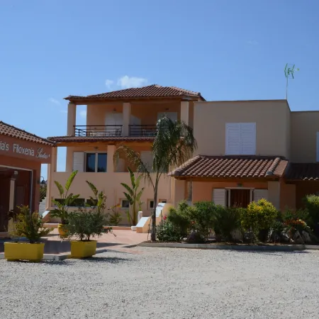 Maria's Filoxenia Suites