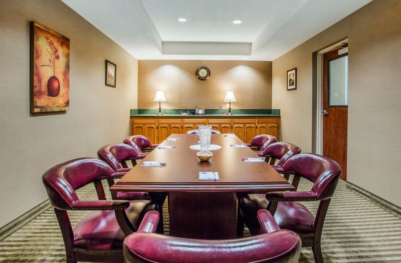 Comfort Suites Visalia - Convention Center photo 4