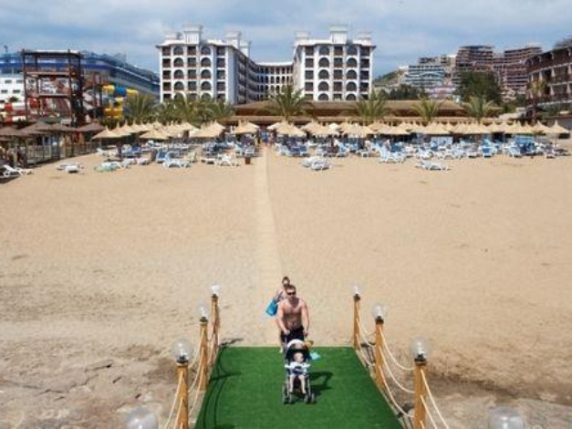 Quattro Beach Spa & Resort - All Inclusive