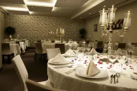Rys Hotel Hôtels à : Sukrupasa Mahallesi