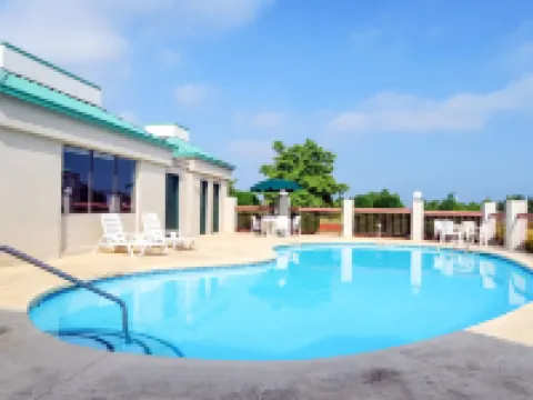 Quality Inn Simpsonville-Greenville Hotels in Simpsonville