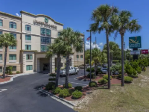 Quality Inn & Suites Hotels in Horry County