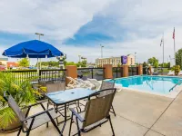 Spark by Hilton Oxford Hotels in Calhoun County