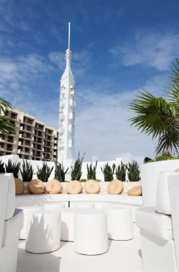 Dream South Beach by Hyatt Hotel dekat Pantai 12th Street