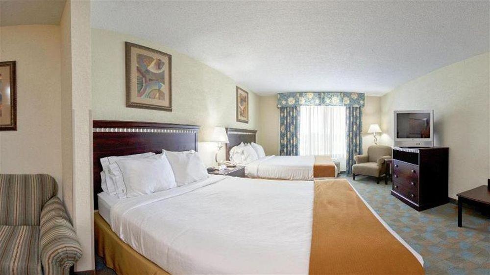 Holiday Inn Express Hotel & Suites Altoona-Des Moines, an Ihg Hotel