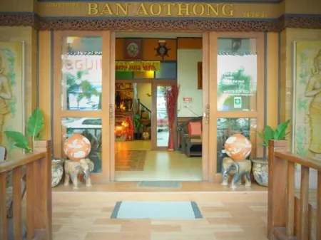 Ban Ao Thong