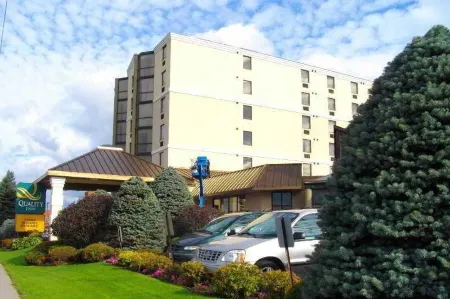 Quality Inn & Suites Bay Front