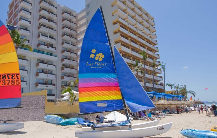 Las Flores Beach Resort