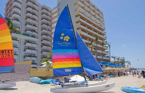 拉斯弗洛雷斯海灘度假村酒店