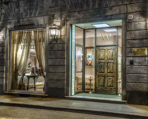 Hotel Atlantic Palace Hotels near Corridoio Vasariano