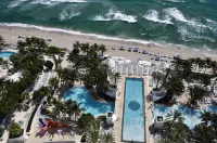 Signia by Hilton Diplomat Beach Resort - Beach