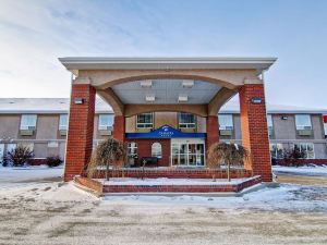 Ramada by Wyndham Ponoka