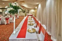 Ramada Plaza by Wyndham Albuquerque Midtown