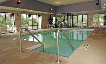 Hampton Inn Appleton (Fox River Mall Area)