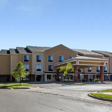 Comfort Inn & Suites Norman Near University