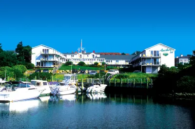 Anchor in Hotel - Hyannis, MA