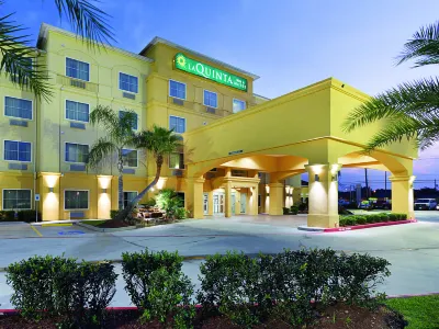 La Quinta Inn & Suites by Wyndham Houston Channelview Hotel a Channelview