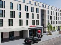 IntercityHotel Bonn Hotels near Beuel