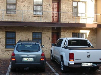 Blue Horizon Flat 8