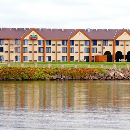 Courtyard la Crosse Downtown/Mississippi Riverfront