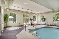 Best Western Plus River Escape Inn  Suites