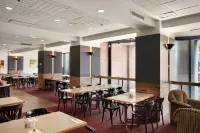 Travelodge by Wyndham Montreal Centre