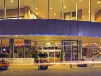 Pinnacle Hotel at the Pier Hoteles cerca de Estadio Pacific Coliseum