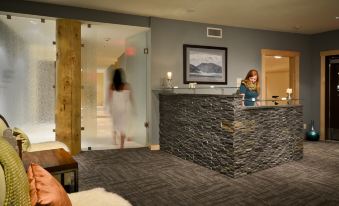 Tyax Lodge & Heliskiing