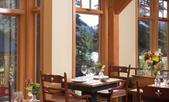 Cathedral Mountain Lodge