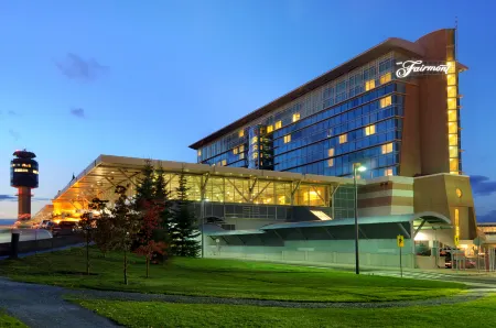 Fairmont Vancouver Airport in-Terminal Hotel