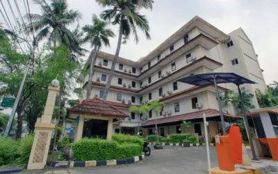 Puri Jaya Hotel