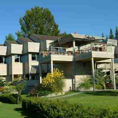 Pacific Shores Resort & Spa Hotel Exterior