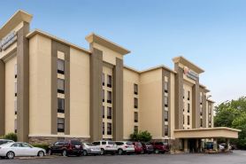 Comfort Inn & Suites Airport