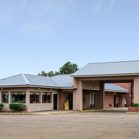 Motel 6 Greenwood, MS