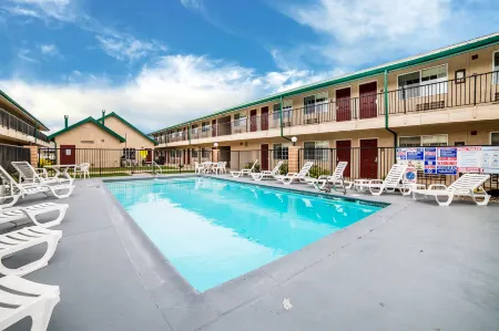 Quality Inn & Suites Minden Отели рядом с достопримечательностью «Парк Дангберг Хоум Ранч Хисторик»