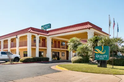 Quality Inn Near Casinos and Convention Center Hotels in Bossier City
