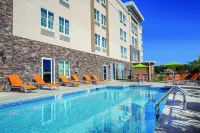 La Quinta Inn & Suites by Wyndham Forsyth Hotels in Monroe County