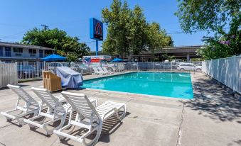 Motel 6 Sacramento, CA - Downtown