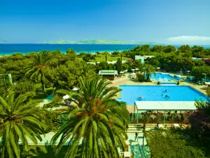 Caravia Beach Hotel