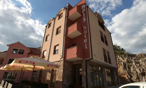 Apis Hotel