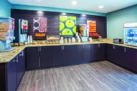 La Quinta Inn & Suites by Wyndham O'Fallon, IL - St. Louis Hotels in O'Fallon