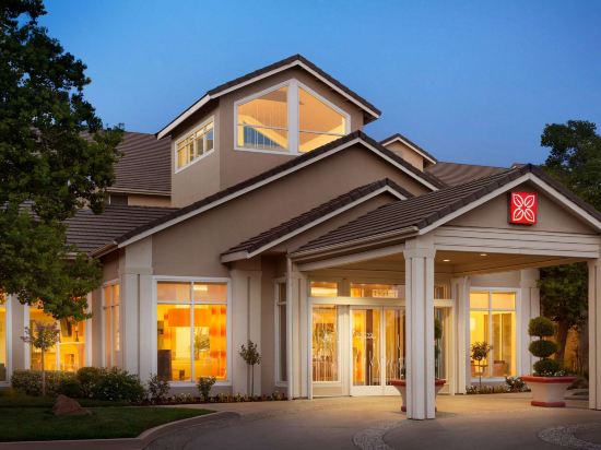 hotels in roseville ca near topgolf