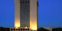 Crowne Plaza Dallas Market Ctr - Love Field Hotel dekat Winspear Opera House