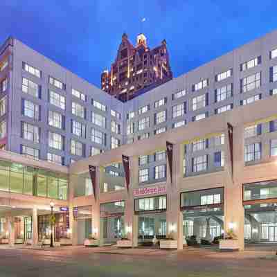 Residence Inn Milwaukee Downtown Hotel Exterior