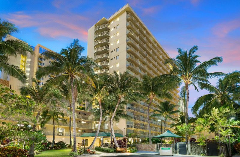 Courtyard Waikiki Beach
