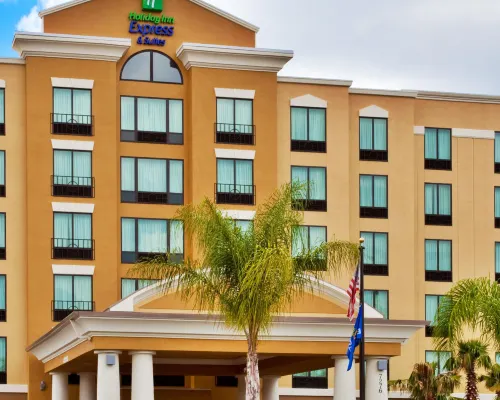 Holiday Inn Express & Suites ORLANDO - INTERNATIONAL DRIVE by IHG Hotels in Orange County