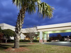 Holiday Inn Lumberton North - I-95