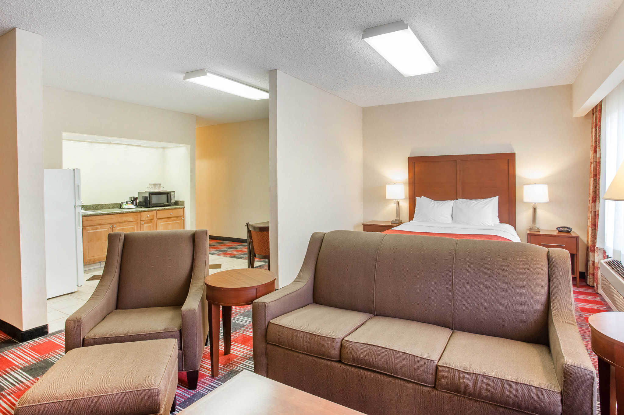 Comfort Suites Near Vancouver Mall