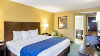 comfort-inn-and-suites-newark