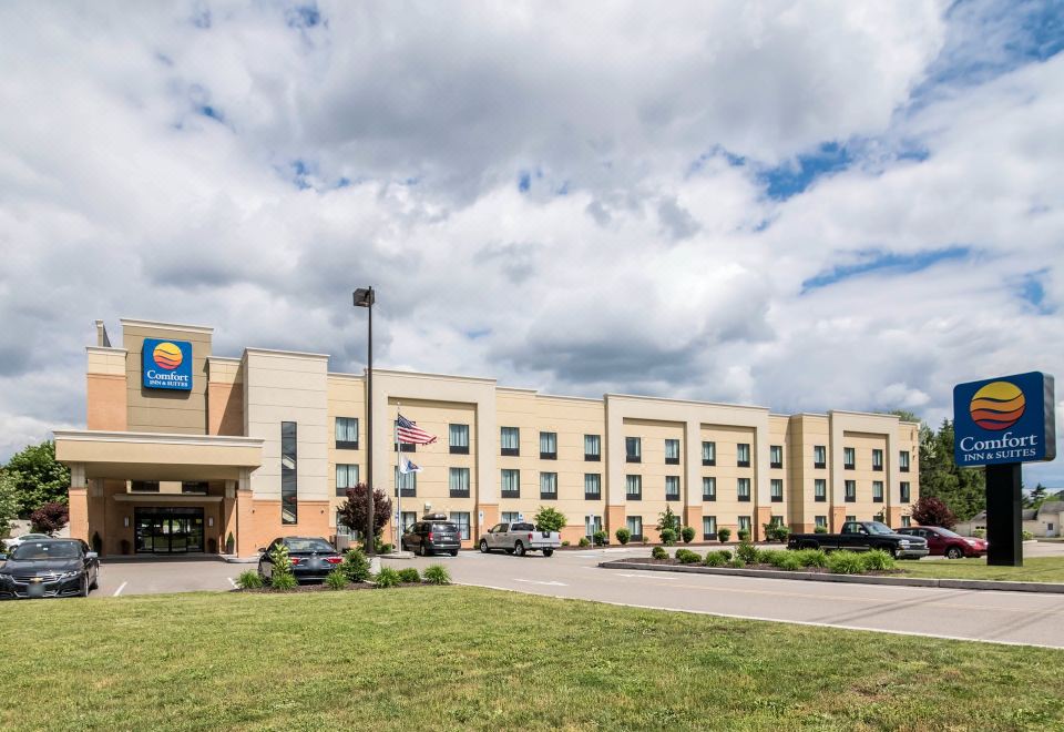 컴포트 인 & 스위트 세이어